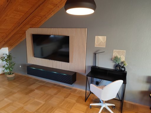 Schreibtisch Ferienwohnung Burgzauber Burghausen Esstisch