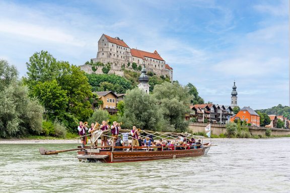 Salzach Burghausen Ferienwohnung Burgzauber Burghausen in Burghausen - Über uns