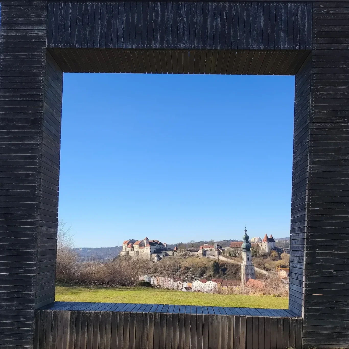 ferienwohnung-burgzauber-burghausen Blick zur Burg