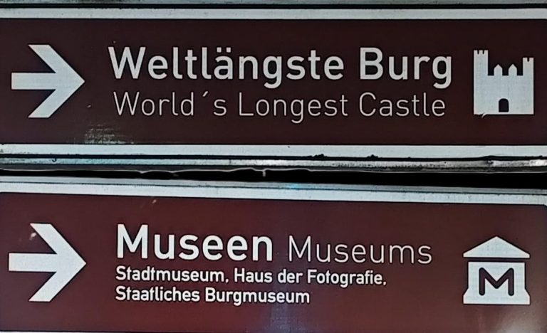 Ferienwohnung Burgzauber Burghausen in Burghausen Burg Ferienwohnung Burgzauber Burghausen in Burghausen Burg Berschilderung