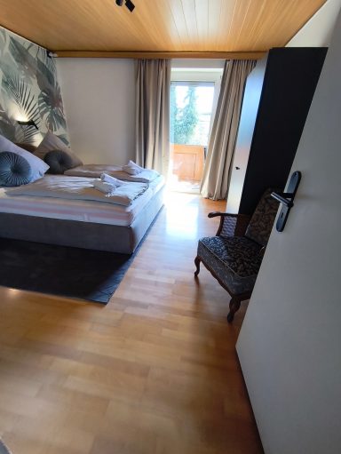 Schlafzimmer 2 Ferienwohnung Burgperle 